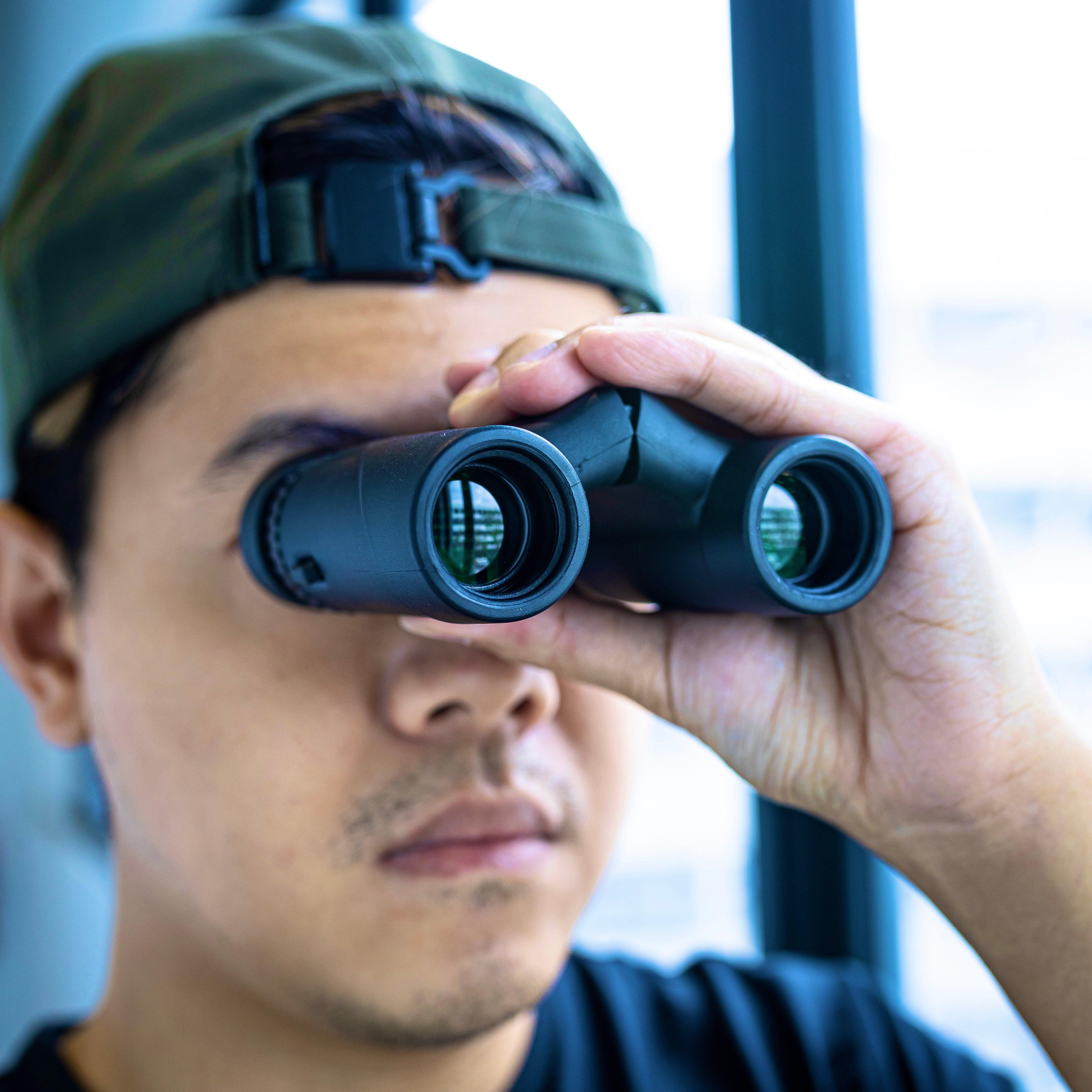 10x22 BAK7 Prism Binoculars - Image 3