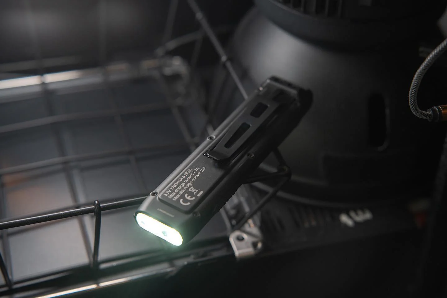 EDC27 UHi - 3100 lumens - Image 31