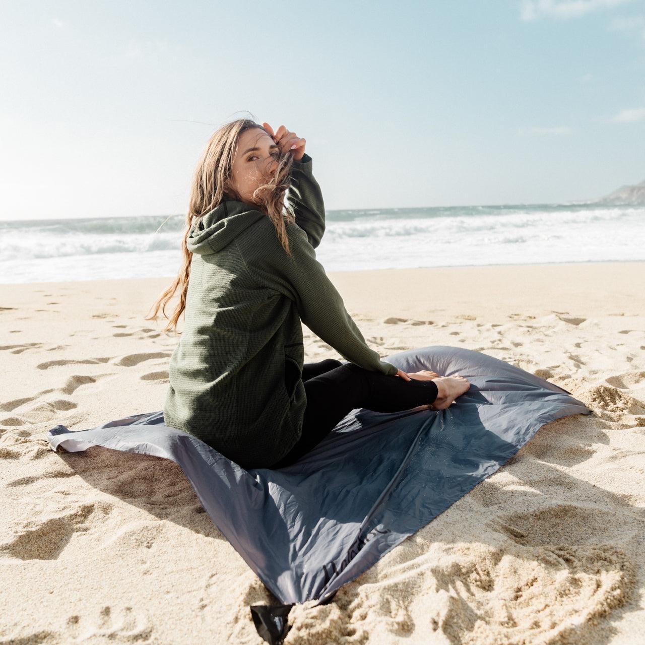 Pocket Blanket™ 4.0 (Ghost Grey) - 160 x 110cm - Image 13