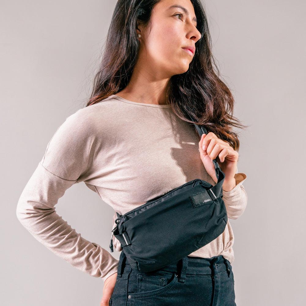 ReFraction™ Packable Sling (Black) - 2L - Image 3