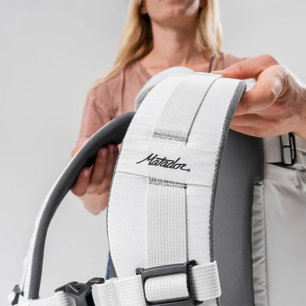 SEG28 Travel Pack (White) - 28L - Image 12